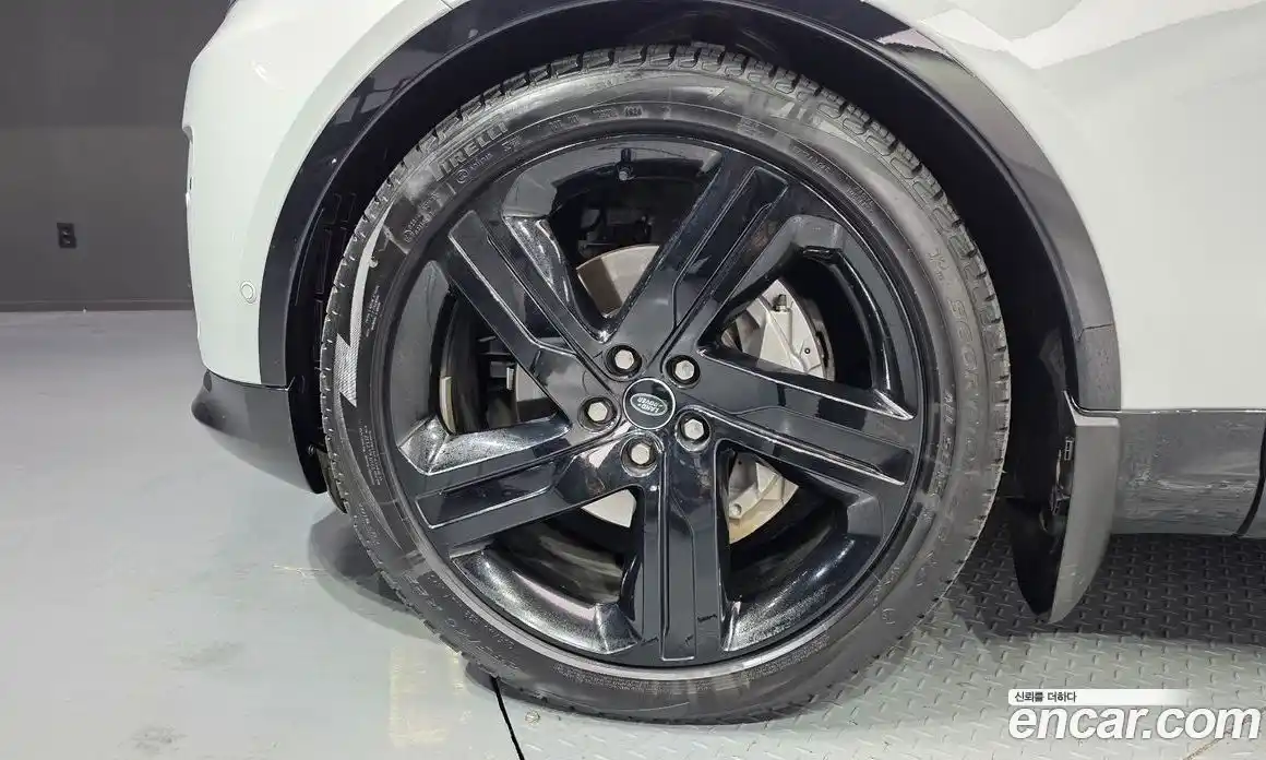 Land Rover Discovery 2024 3.0 Автомат в Москве № 231203, фото 5