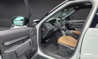 Land Rover Discovery 2024 3.0 Автомат в Москве № 231203, миниатюра 6