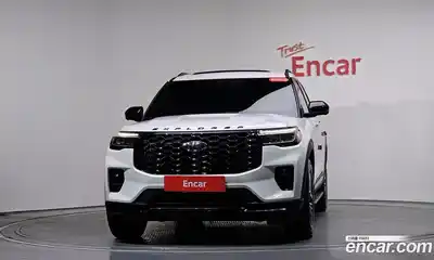 Ford Explorer 2025 2.3 Автомат в Москве № 233194, миниатюра 3