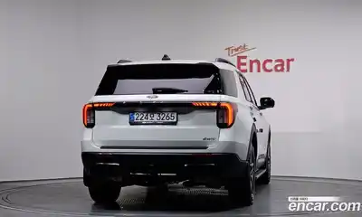 Ford Explorer 2025 2.3 Автомат в Москве № 233194, миниатюра 4