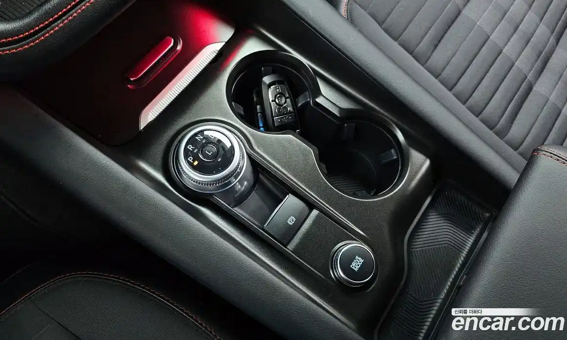 Ford Explorer 2025 2.3 Автомат в Москве № 233194, фото 9