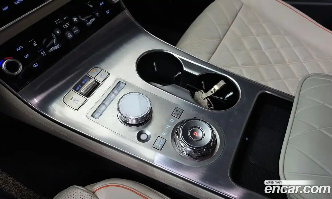 Genesis GV70 2025 2.5 Автомат в Москве № 23625, фото 15