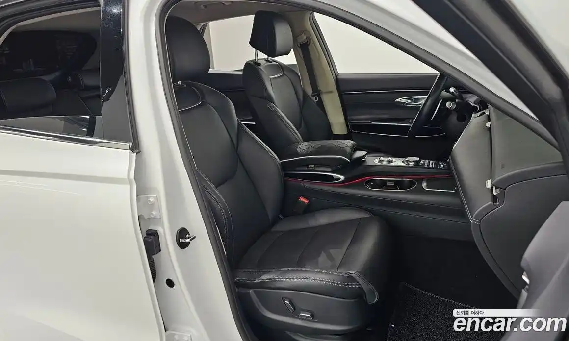 Genesis GV70 2021 2.5 Автомат в Москве № 24302, фото 15