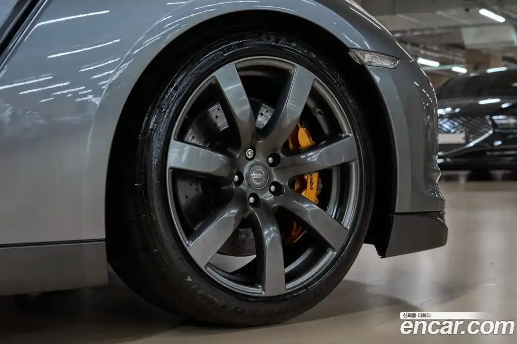 Nissan GT-R 2008 3.8 Автомат в Москве № 244508, фото 5