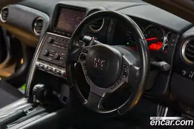 Nissan GT-R 2008 3.8 Автомат в Москве № 244508, миниатюра 9