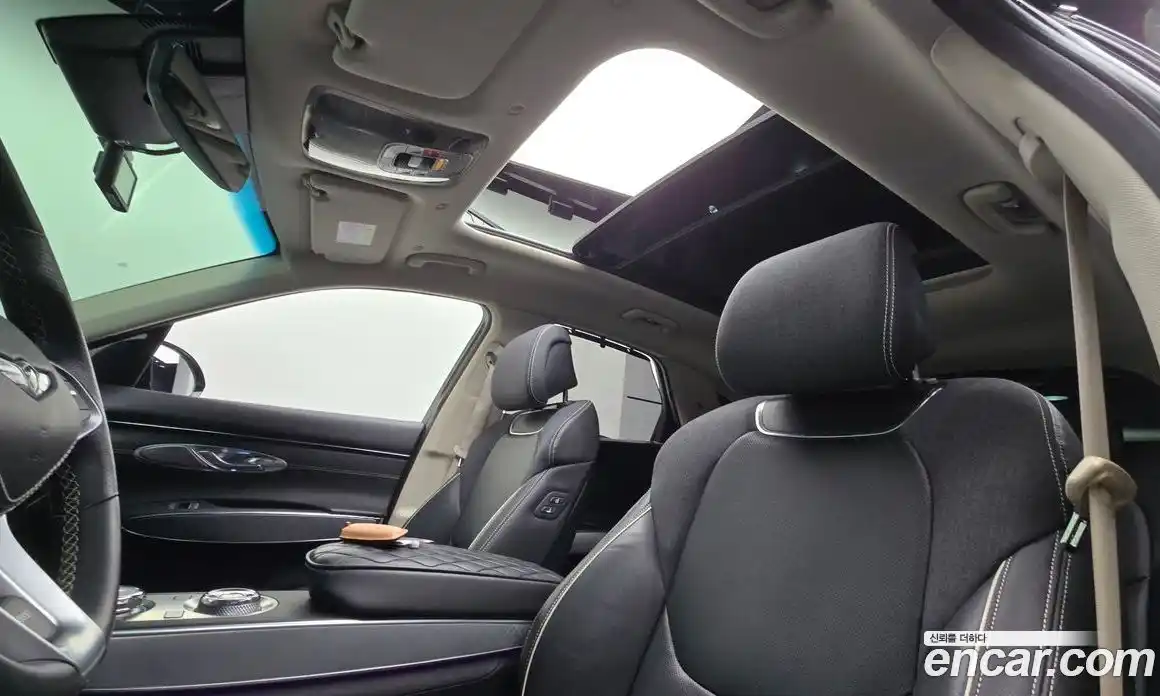 Genesis GV70 2022 0.1 Автомат в Москве № 24853, фото 19