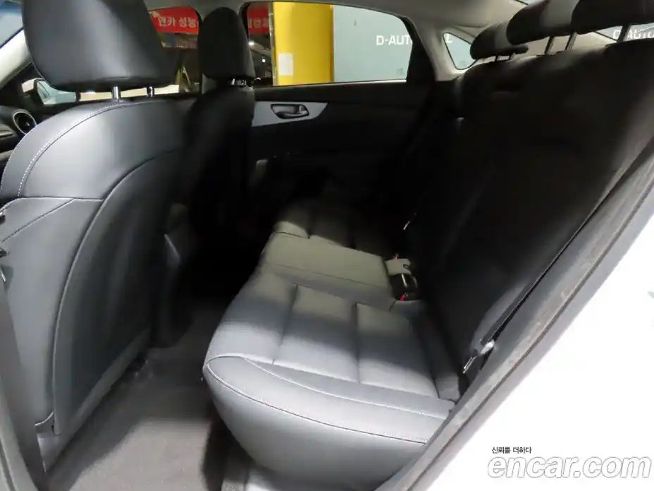 Kia K3 2022 1.6 Автомат в Москве № 250211, фото 7