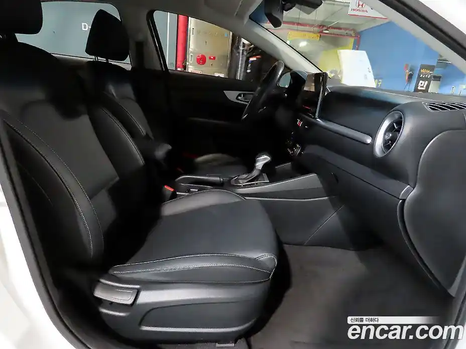 Kia K3 2022 1.6 Автомат в Москве № 250211, фото 8