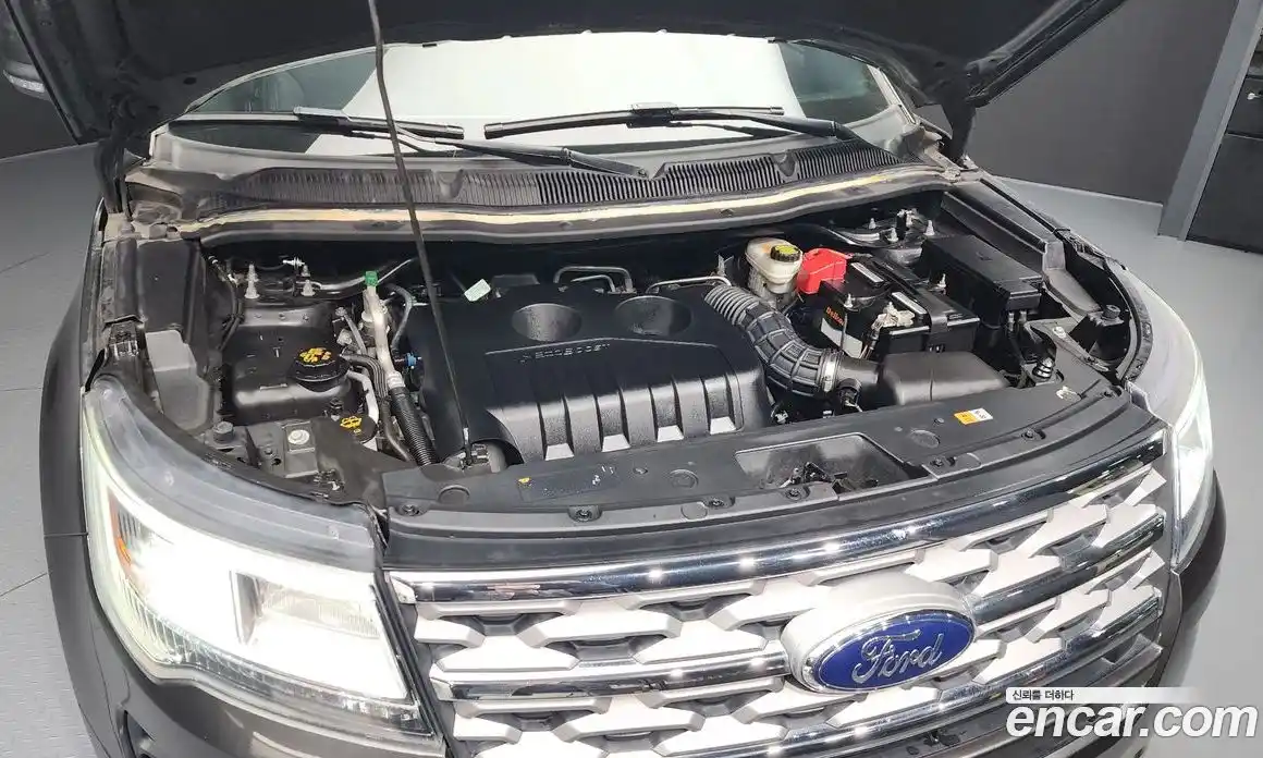 Ford Explorer 2018 2.3 Автомат в Москве № 258273, фото 20