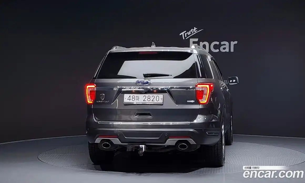 Ford Explorer 2018 2.3 Автомат в Москве № 258273, фото 10