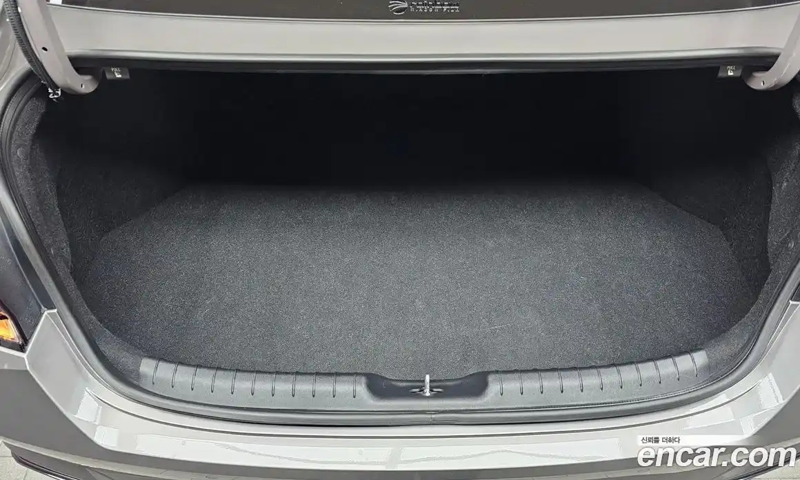 Hyundai Avante 2023 1.6 Автомат в Москве № 267320, фото 15