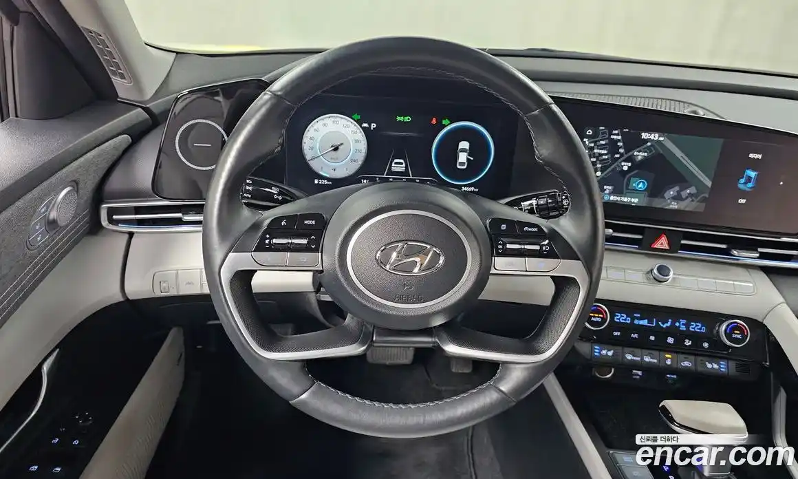 Hyundai Avante 2023 1.6 Автомат в Москве № 267320, фото 4