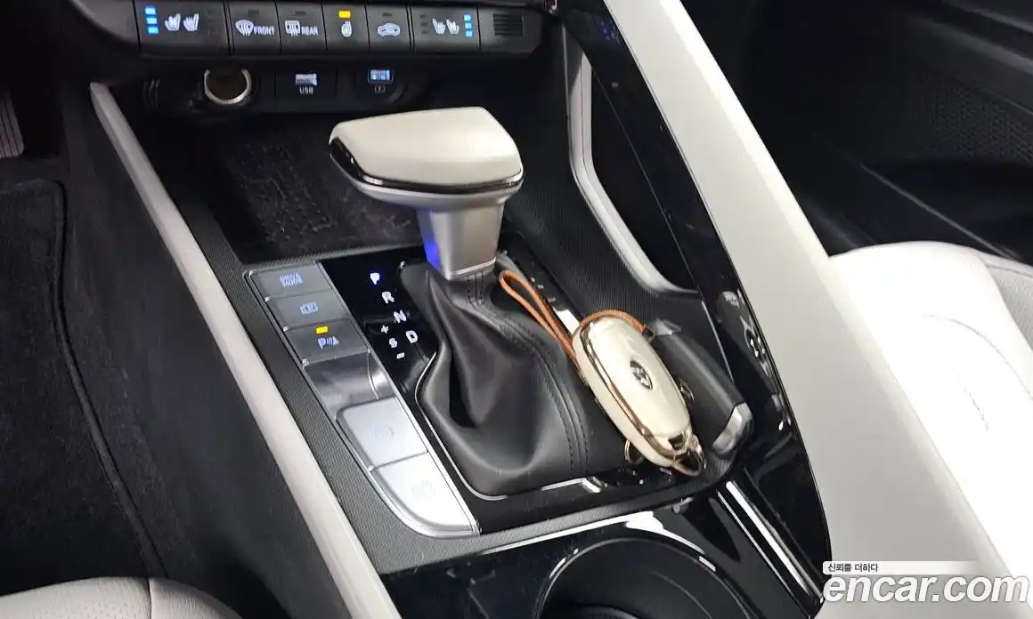 Hyundai Avante 2023 1.6 Автомат в Москве № 267320, фото 6