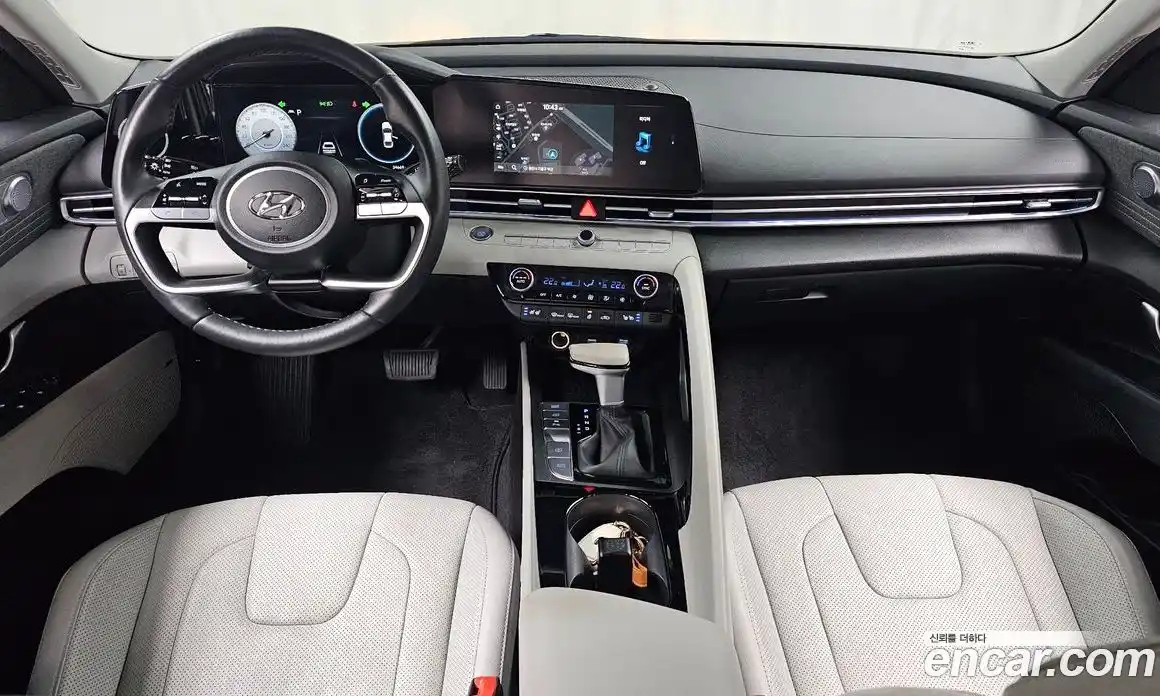 Hyundai Avante 2023 1.6 Автомат в Москве № 267320, фото 7