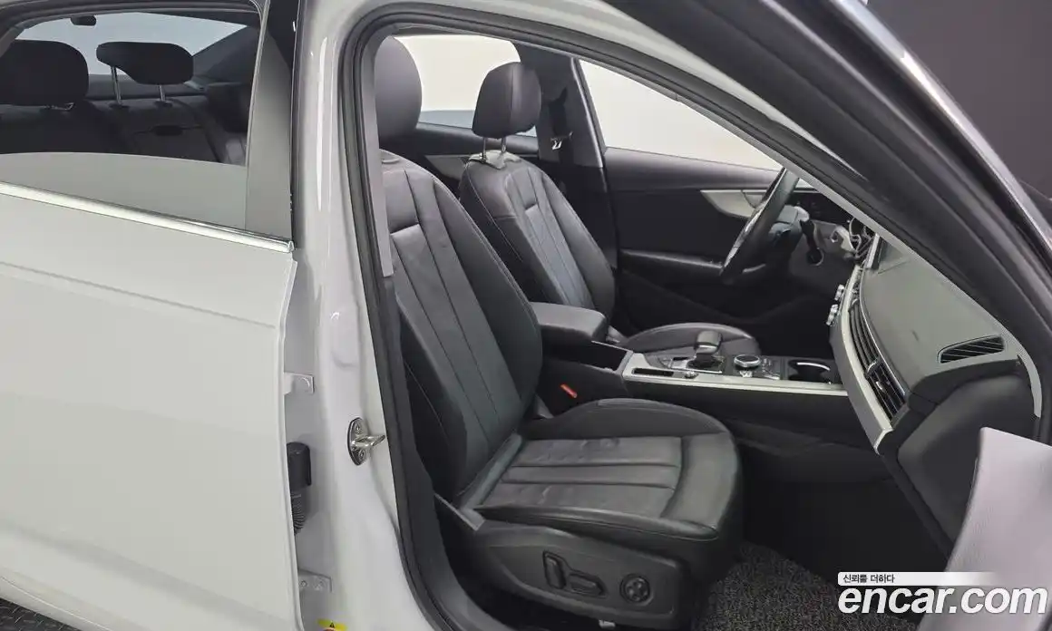 Audi A4 2019 2.0 Автомат в Москве № 267987, фото 4