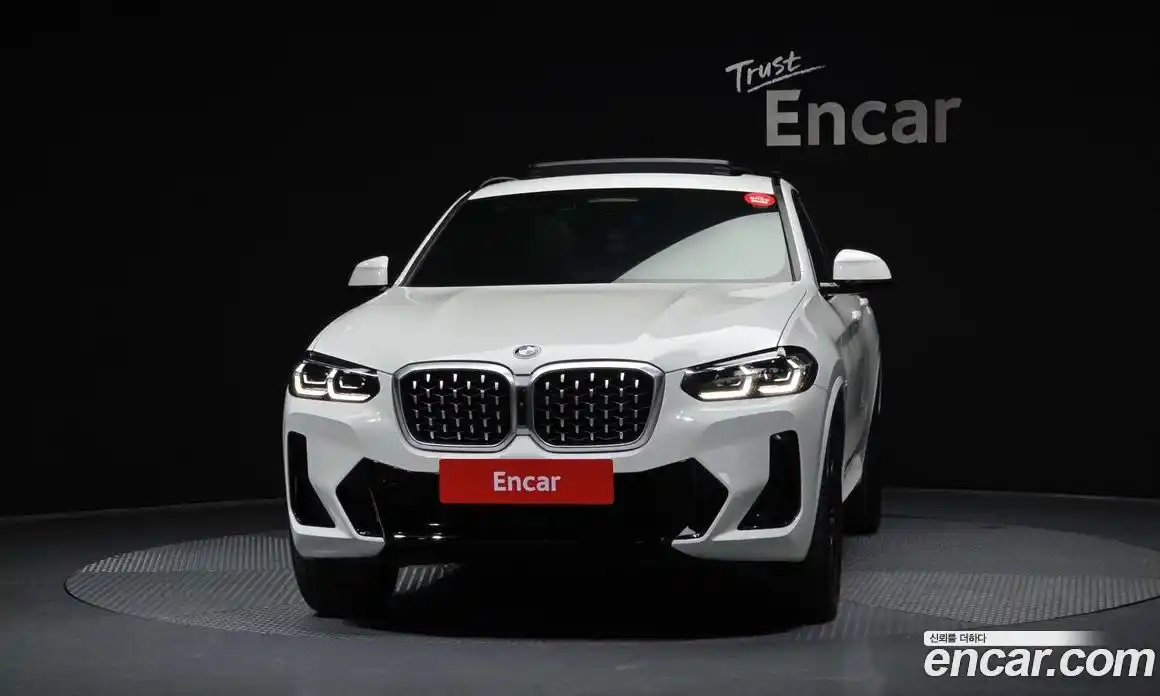 BMW X4 2023 2.0 Автомат в Москве № 268314, фото 1