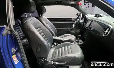 Volkswagen Beatle 2013 2.0 Автомат в Москве № 272633, миниатюра 8