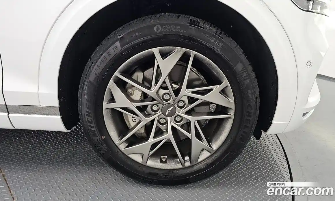 Genesis GV70 2023 2.5 Автомат в Москве № 27271, фото 3