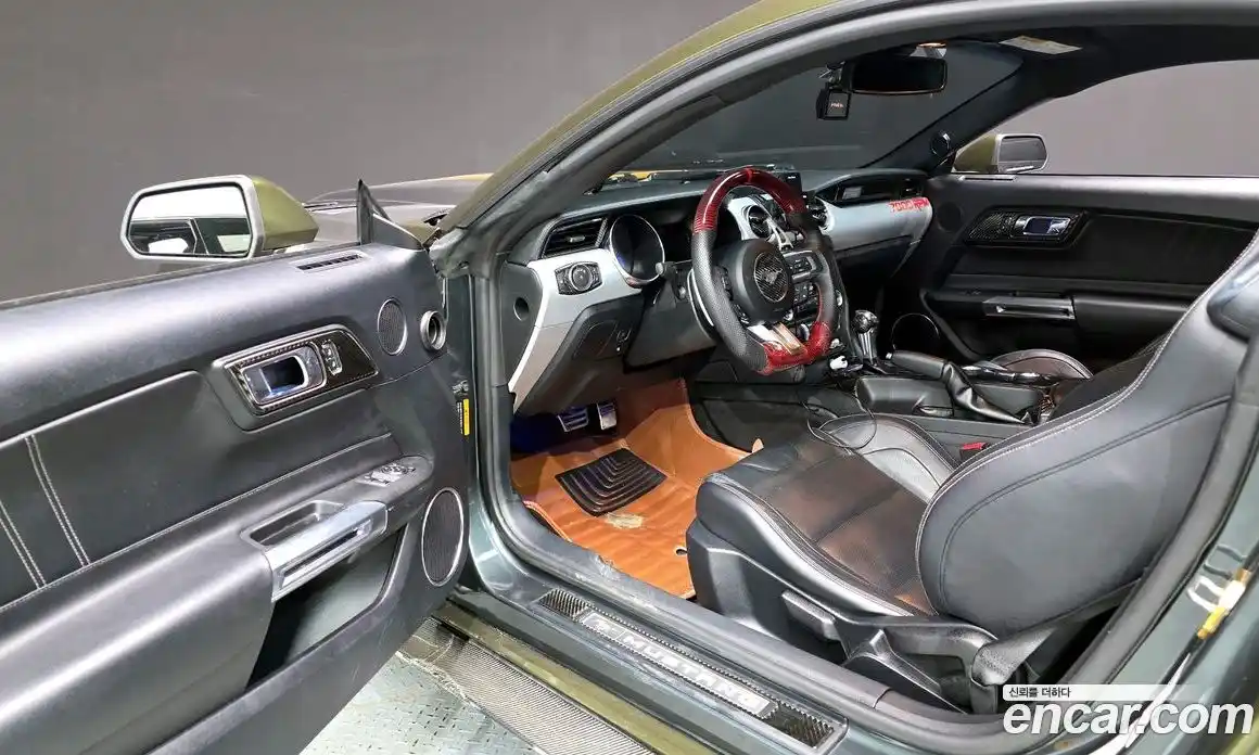 Ford Mustang 2015 5.0 Автомат в Москве № 281125, фото 3