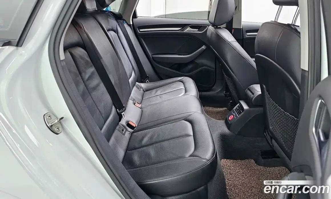 Audi A3 2016 2.0 Автомат в Москве № 293077, фото 14