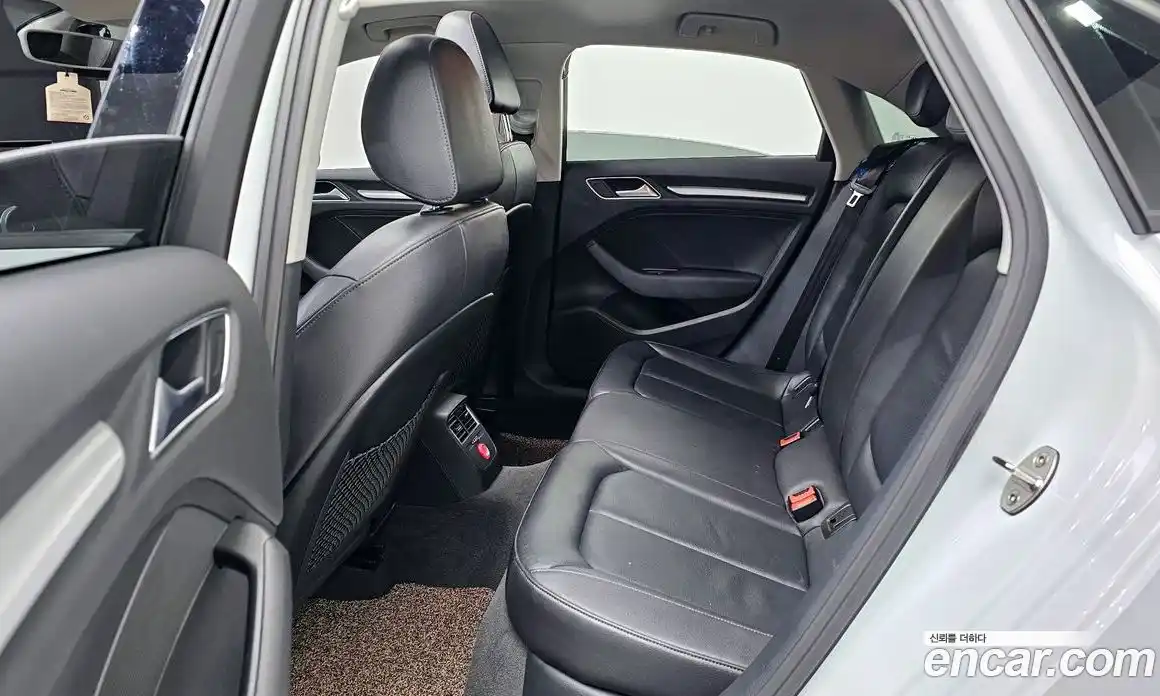 Audi A3 2016 2.0 Автомат в Москве № 293077, фото 9