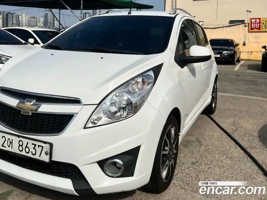 Chevrolet Spark 2012 1.0 Автомат в Москве № 298177, фото 3