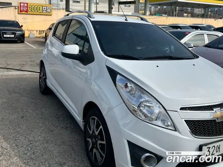 Chevrolet Spark 2012 1.0 Автомат в Москве № 298177, фото 4