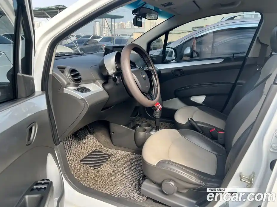 Chevrolet Spark 2012 1.0 Автомат в Москве № 298177, фото 10