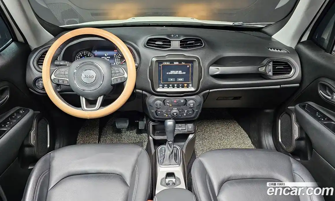 Jeep Renegade 2022 1.3 Автомат в Москве № 302149, фото 17