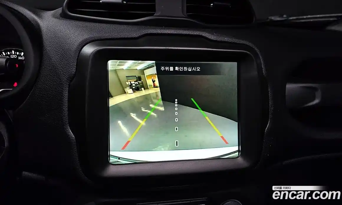 Jeep Renegade 2022 1.3 Автомат в Москве № 302149, фото 7