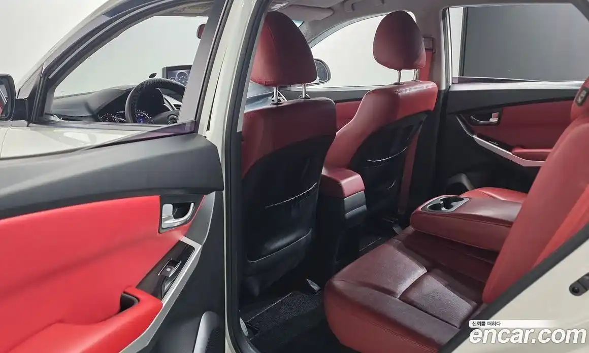 SsangYong Korando 2015 2.0 Автомат в Москве № 310538, фото 12