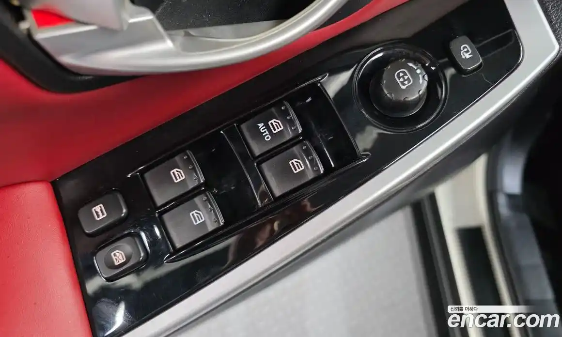 SsangYong Korando 2015 2.0 Автомат в Москве № 310538, фото 5