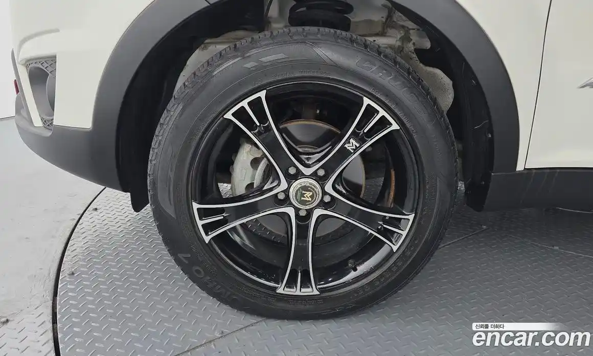 SsangYong Korando 2015 2.0 Автомат в Москве № 310538, фото 10