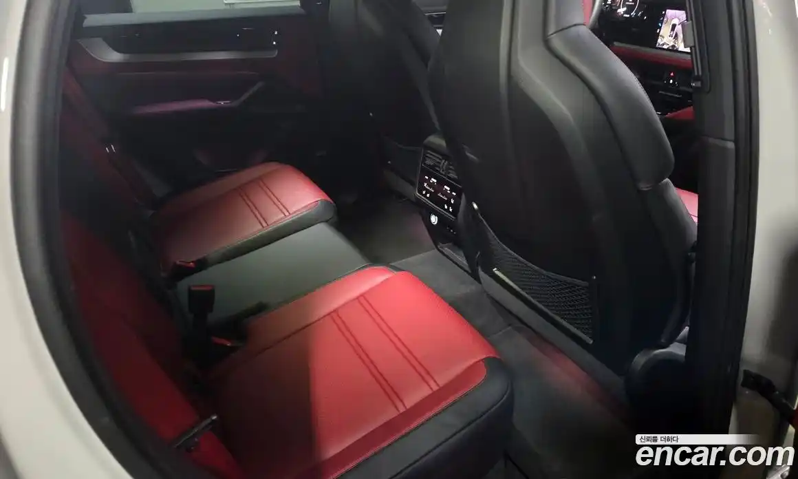 Porsche Cayenne 2025 3.0 Автомат в Москве № 312700, фото 11