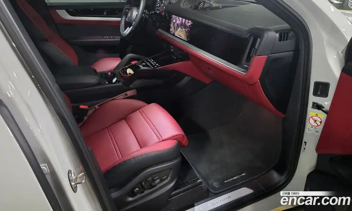 Porsche Cayenne 2025 3.0 Автомат в Москве № 312700, фото 19