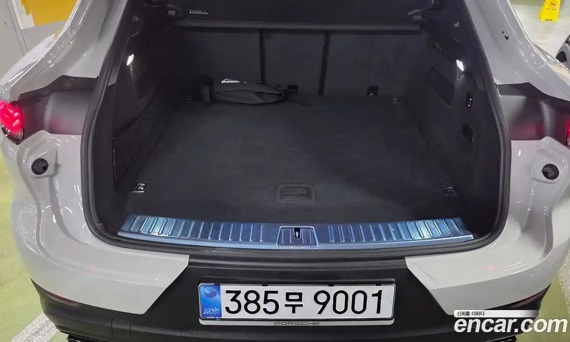 Porsche Cayenne 2025 3.0 Автомат в Москве № 312700, фото 9