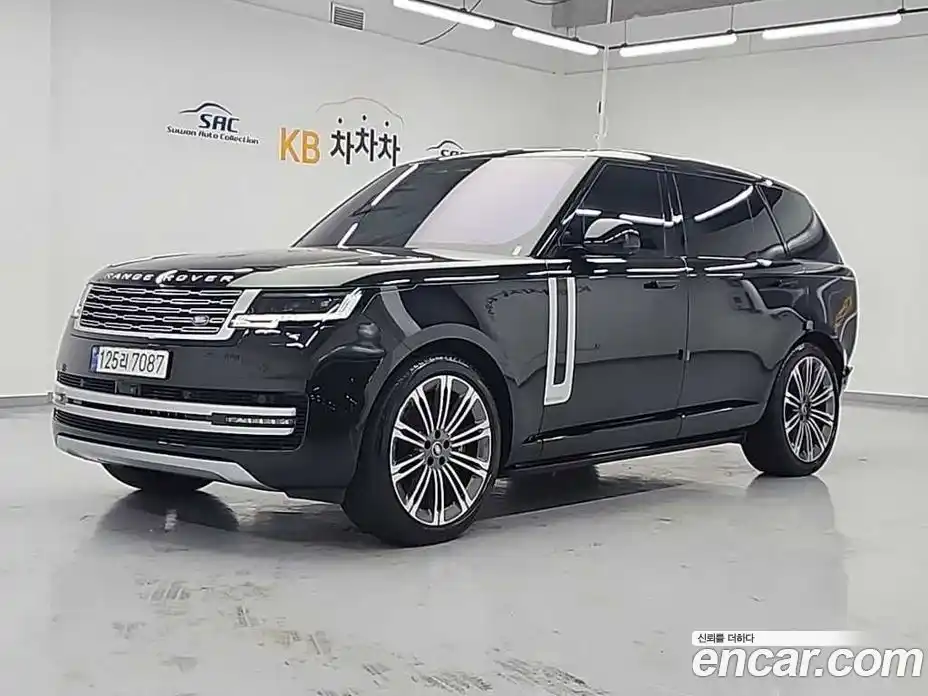 Land Rover Range-Rover 2023 4.4 Автомат в Москве № 315472, фото 1