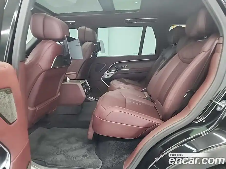 Land Rover Range-Rover 2023 4.4 Автомат в Москве № 315472, фото 12