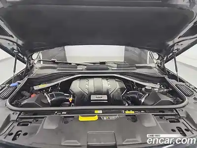 Land Rover Range-Rover 2023 4.4 Автомат в Москве № 315472, миниатюра 5