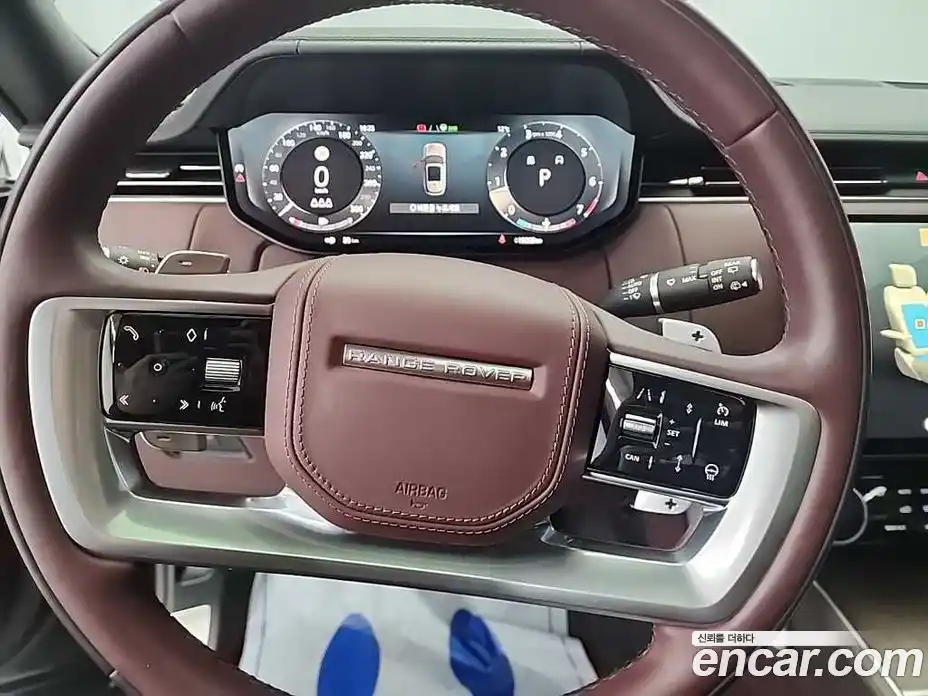 Land Rover Range-Rover 2023 4.4 Автомат в Москве № 315472, фото 9