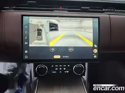 Land Rover Range-Rover 2023 4.4 Автомат в Москве № 315472, миниатюра 10