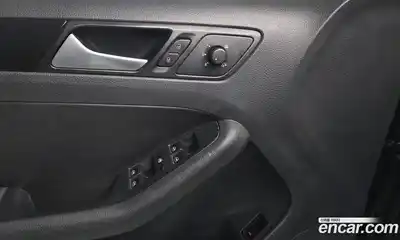 Volkswagen Jetta 2014 2.0 Автомат в Москве № 318042, миниатюра 11