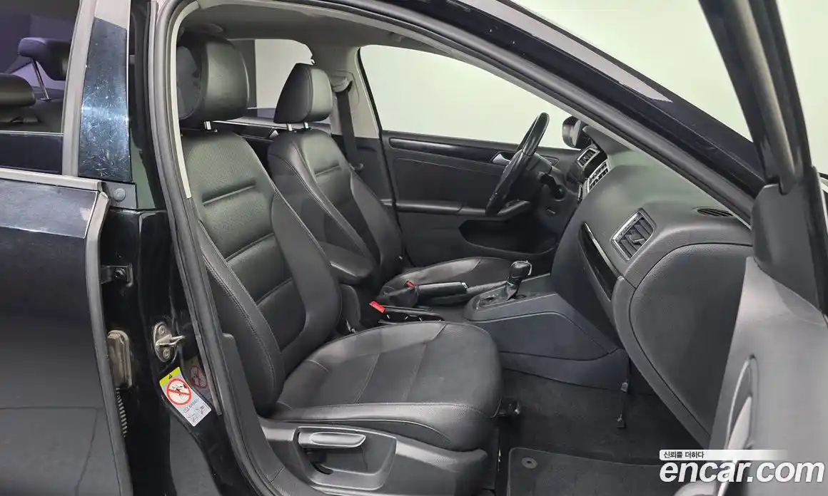 Volkswagen Jetta 2014 2.0 Автомат в Москве № 318042, фото 16