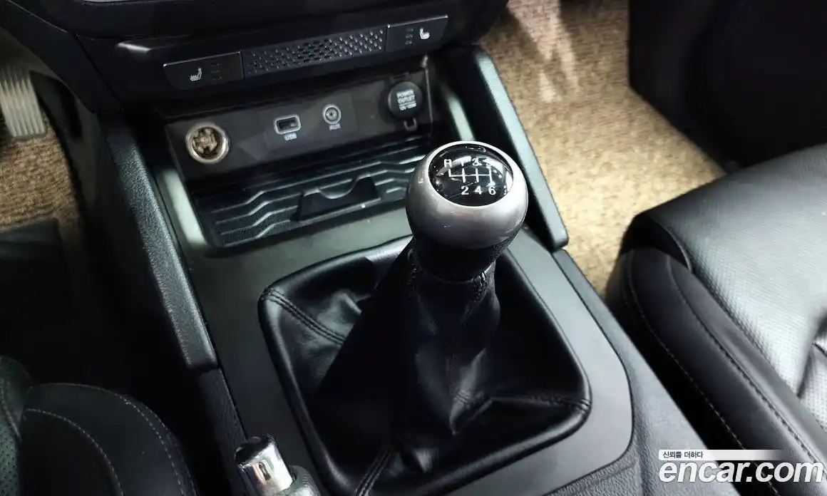 SsangYong Rexton 2018 2.2 Механическая в Москве № 32162, фото 8