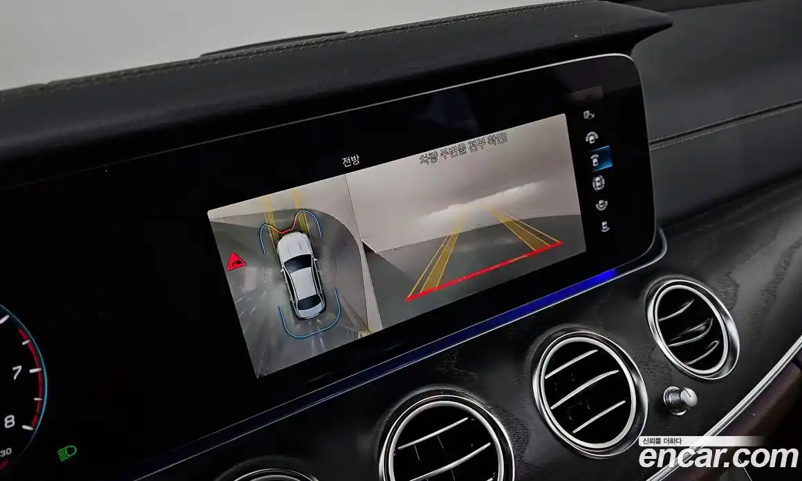 Mercedes-Benz E-Class 2023 2.0 Автомат в Москве № 321828, фото 16