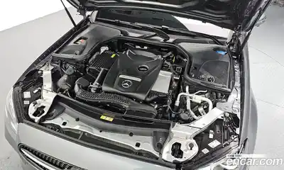 Mercedes-Benz E-Class 2023 2.0 Автомат в Москве № 321828, миниатюра 6