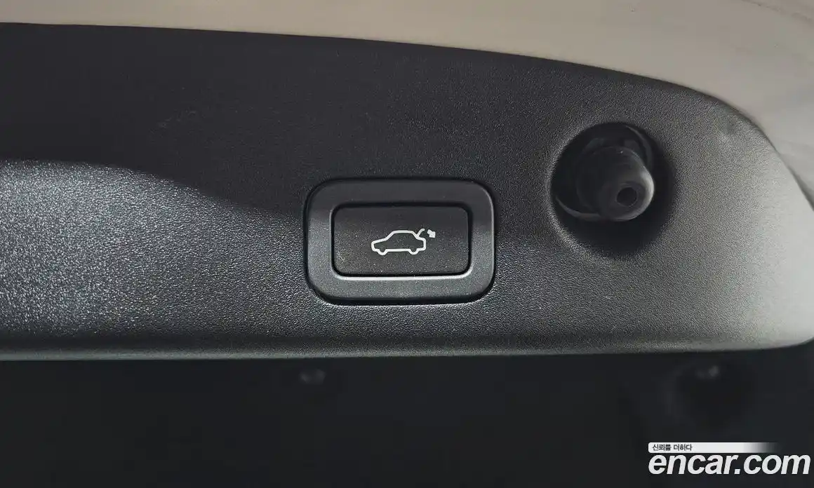 Jaguar XJ 2016 3.0 Автомат в Москве № 331533, фото 9