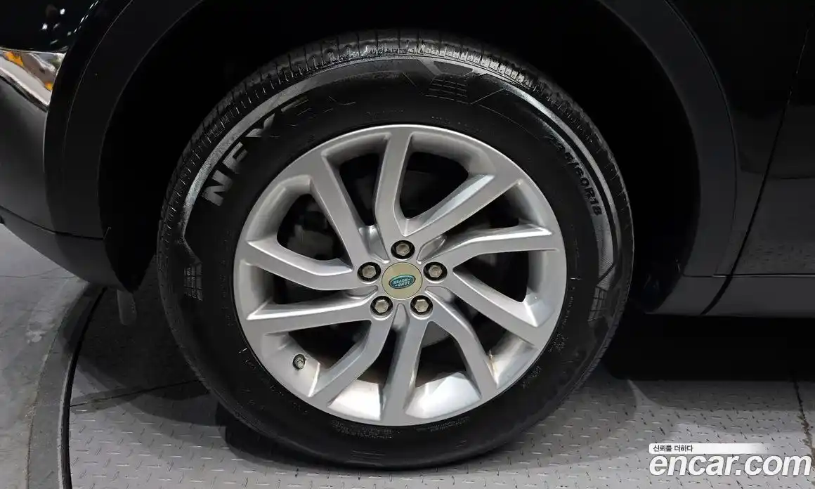 Land Rover Discovery Sport 2019 2.0 Автомат в Москве № 333262, фото 12