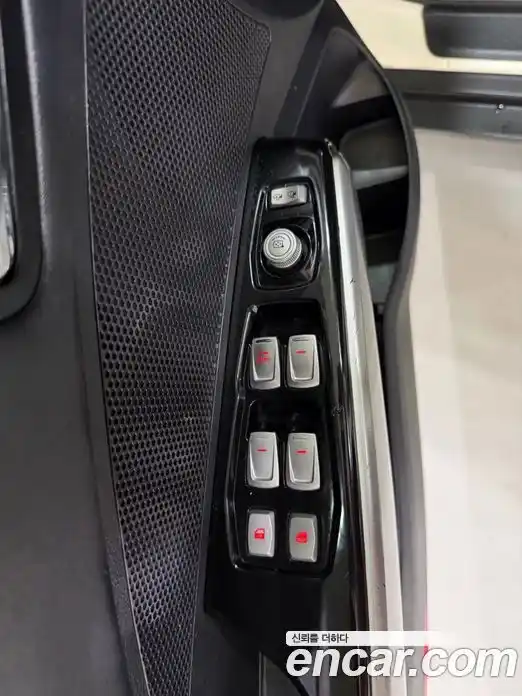 SsangYong TIBOLI 2016 1.6 Автомат в Москве № 33515, фото 16