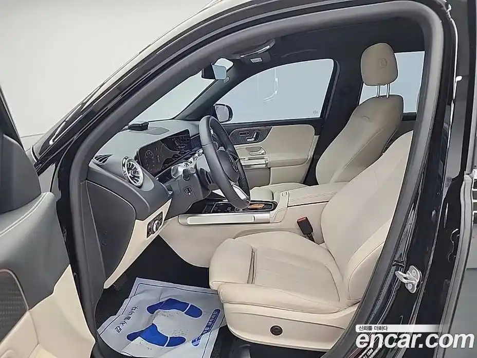 Mercedes-Benz GLB-Class 2024 1.9 Автомат в Москве № 337995, фото 11